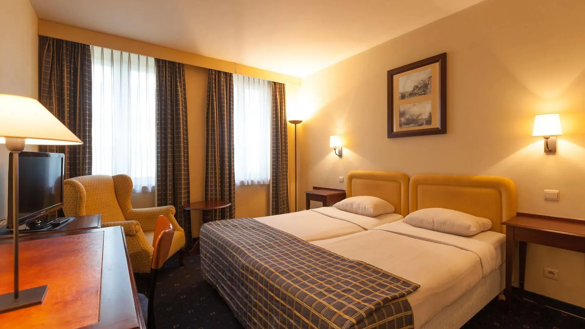 Hotel Villa Royale Schaerbeek 3*, Brussels Belgium